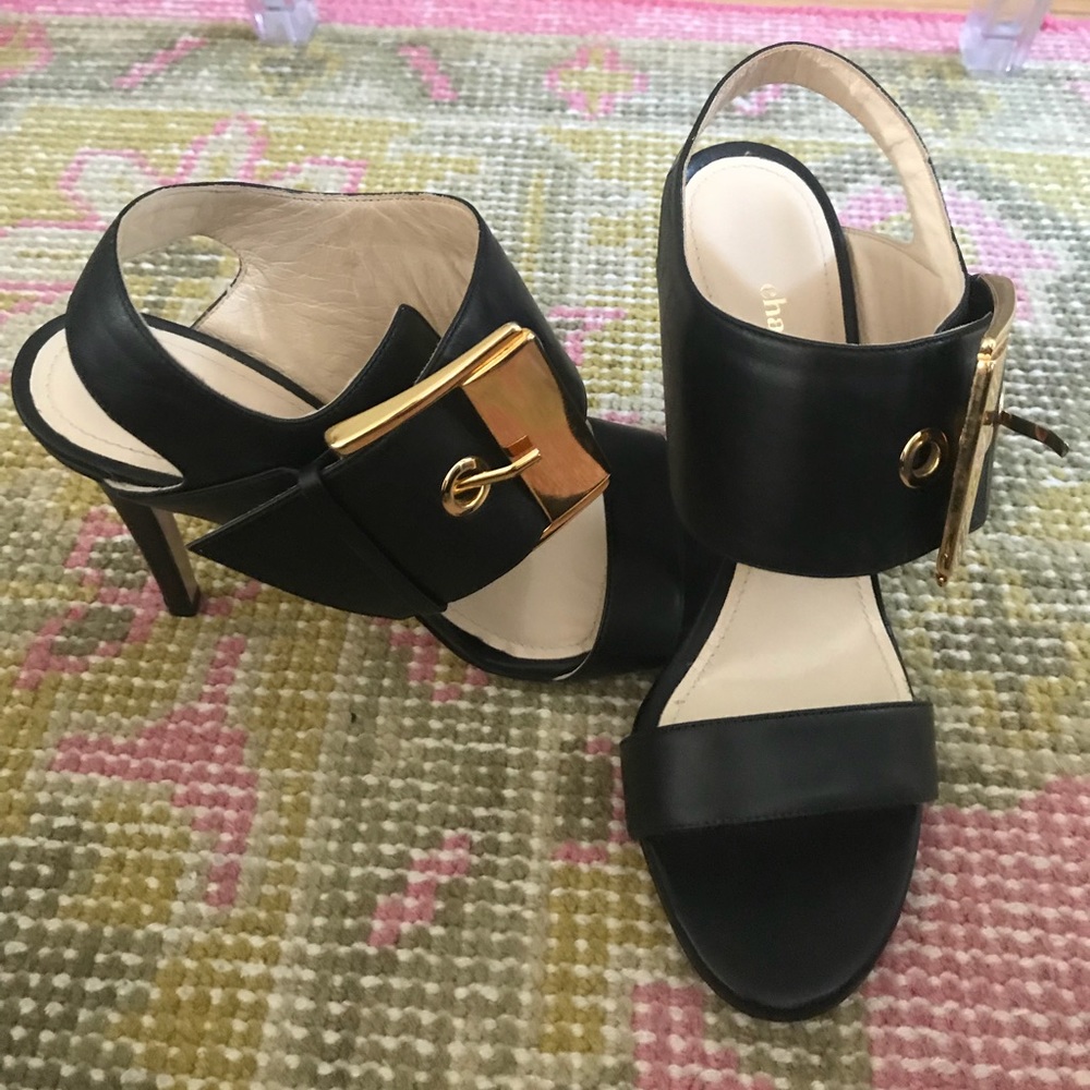 Charles David black leather heel with gold buckle
